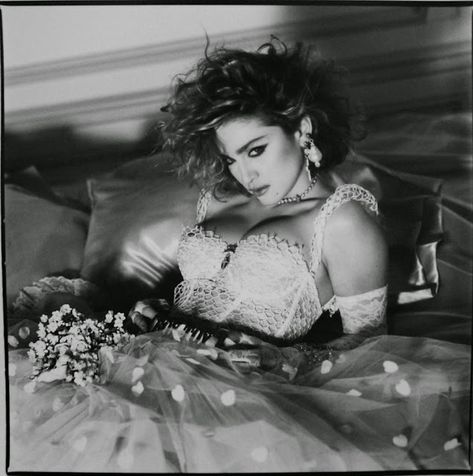 Rare Photographs From the 'Like A Virgin' Cover Session Taken by Steven Meisel in 1984 ~ Vintage Everyday Madonna Like A Virgin, Madonna Albums, Madonna 80s, Iconic Art, Lyrics Art, Steven Meisel, Rock Songs, White Poster, Bay City