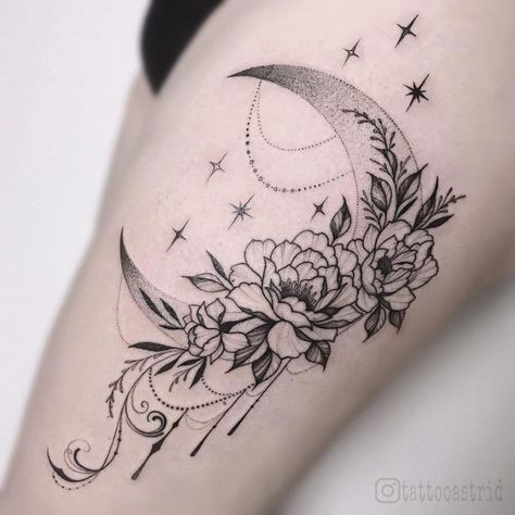 Floral Spiritual Tattoo, Witchy Tattoo Ideas Thigh, Celestial Flower Tattoo, Celestial Thigh Tattoo, Witchy Thigh Tattoos Women, Witchy Thigh Tattoo, Boho Moon Tattoo, Witchy Moon Tattoo, Moon And Flowers Tattoo