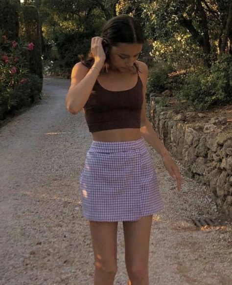 a brown spaghetti strap tank with a purple plaid skirt Skirt Outfit School, Plaid Skirt Outfit Summer, Outfits With Purple, Purple Skirt Outfit, Fashion Definition, Purple Plaid Skirt, Purple Mini Skirt, Skirt Outfit Summer, Plaid Skirt Outfit