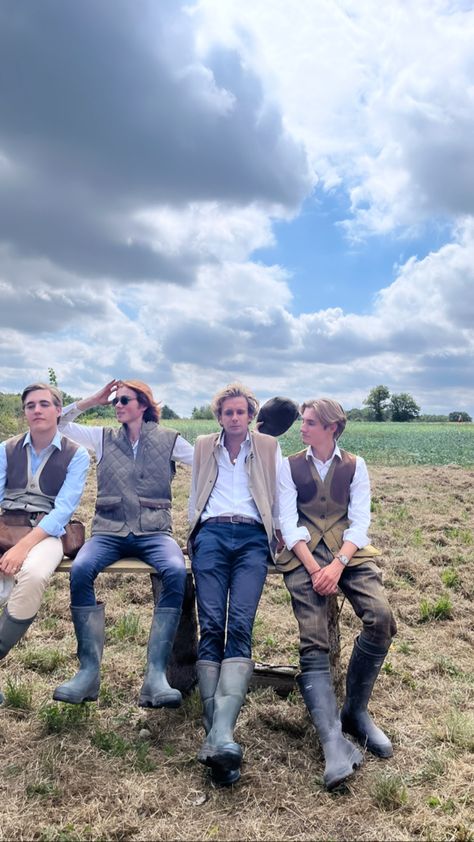 Summer Hunting Outfit, British Farmer Aesthetic, Billionaire Family, English Money, Countryside Outfit, Country Mens Fashion, Farmer Boy, England Countryside, Young Farmers