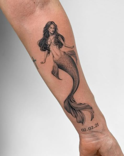 Realism Mermaid Tattoo, Mermaid Sleeve Tattoos For Women, Mermaid Tattoo Designs For Women, Realistic Mermaid Tattoo, Whisper Tattoo, Mermaid Tattoo Drawing, Mermaid Back Tattoo, Mermaid Tattoo Ideas For Women, Siren Mermaid Tattoos