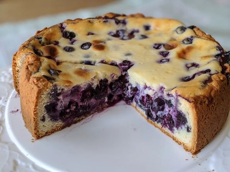 Easy German Blueberry Cheesecake- Heidelbeerkuchen | A German Girl in America Blueberry Cream Cake Recipe, Blueberry Cheesecake Bars, Neufchatel Cheese, Lemon Blueberry Cheesecake, Resipi Kek, German Cake, Dessert Parfait, Blueberry Cake Recipes, Austrian Recipes