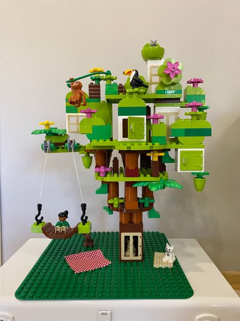 Lego Tree House Ideas, Duplo House Ideas, Duplo Lego Ideas, Duplo Building Ideas, Lego Duplo House, Lego Duplo Building Ideas, Lego Creations For Kids, Lego Duplo Ideas, Duplo House