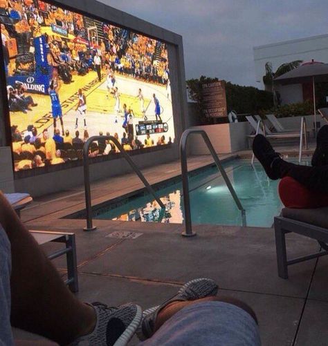 Backyard goals.. Having a blank wall by your pool and using a projector Big Screen Tv, Outdoor Theater, A Basketball, Dream Backyard, House Goals, Backyard Oasis, Big Screen, Pool House, Home Theater