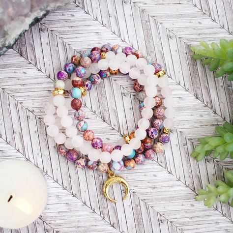 108 Mala Beads Natural Rose Quartz Jasper Stone Beaded Necklace Horn Metal Charm Size: About 36 Inch Bracelets Hippie, Rose Quartz Mala, Om Bracelet, Hippie Bracelet, Buddhist Bracelet, Bohemian Style Jewelry, Wrist Mala, Hippie Bracelets, 108 Mala Beads