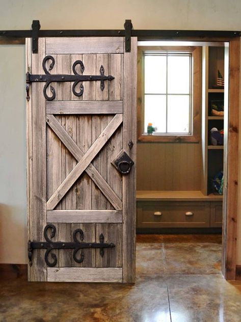 Deur Sticker, Garage Door Types, Garage Door Design, Barn Door Designs, Door Murals, Wooden Pallet Projects, Rustic Bathrooms, Rustic Doors, Diy Barn Door