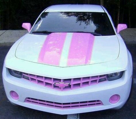 Love this car Pink Camaro, Purple Truck, Pink Mustang, Pink Cars, Pink Car Accessories, Girly Car, Car Plates, Sweet Cars, Pink Car