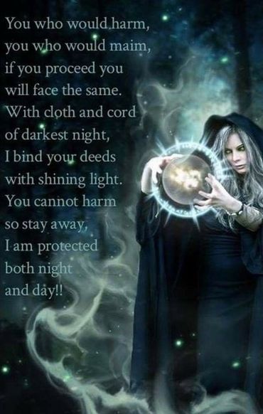 Hekate Goddess, Witchcraft Quotes, Types Of Witchcraft, Truth Spell, Wiccan Books, Modern Day Witch, Banishing Spell, Witchcraft Spells For Beginners, Spells For Beginners