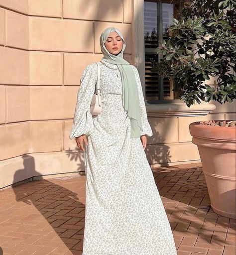 Dresses Hijabi Outfits, Hijabi Summer Outfits Dress, Dresses For Hijabi Girl, Hajbi Styles Outfit, Sundress Hijab, Hijabi Summer Dresses, Hijabi Dresses Casual, Hijab Summer Dress, Hijabi Eid Outfits