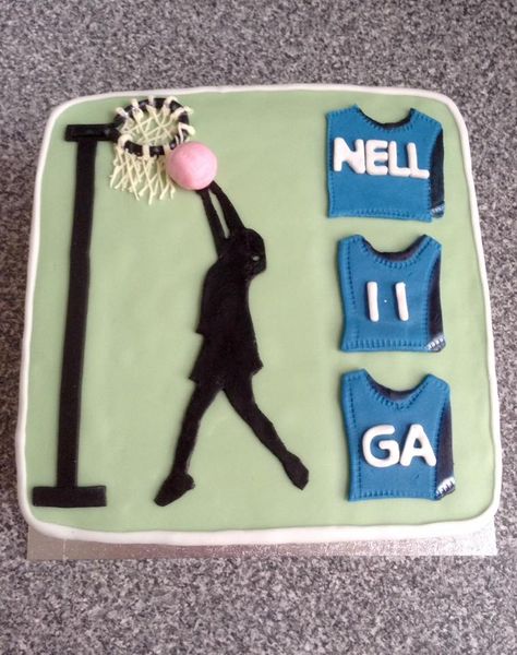 Netball cake Netball Party Ideas, Netball Birthday Cake, Netball Cake Ideas, Sports Themed Cakes, Sports Cakes, Birthday 24, 12th Birthday Cake, Harry Potter Birthday Cake, Cake Models