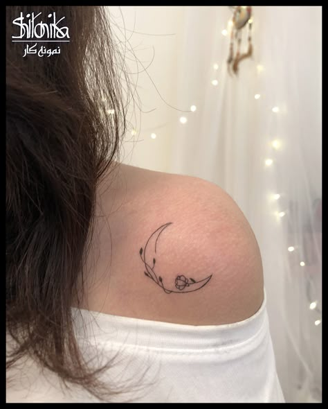 Selenophile Tattoo, Person Sitting On Moon Tattoo, Moon Tattoo Designs Collar Bone, Moon Tatoos Aesthetic, Subtle Sapphic Tattoos, Moon Tattoo Women, Moon Tatoos Woman, Minimal Moon Tattoo, Dainty Tats