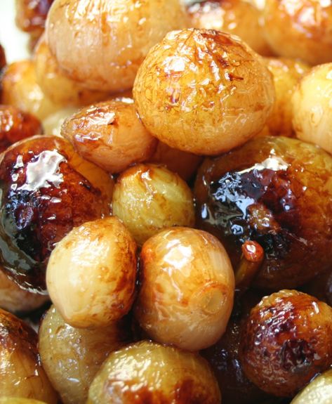 Onion Pearls Recipe, Frozen Pearl Onions Recipe, Pearl Onion Recipes, Pearl Onion Recipe, Caramelized Onions Recipe, Pearl Onions, Roasted Onions, 12 Tomatoes, Onion Recipes