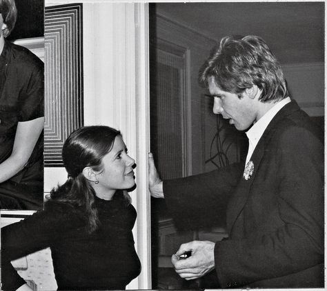 Carrie Fisher Harrison Ford, Carrie Fisher Princess Leia, Carrie Frances Fisher, Star Wars Cast, Han And Leia, Mark Hamill, Movie Couples, Carrie Fisher, Harrison Ford