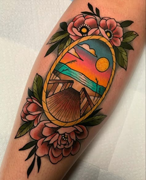 Traditional Ocean Tattoo, Beach Tats, Traditional Nautical Tattoo, Niece Tattoo, Beach Tattoo Ideas, Beach Tattoos, Scene Tattoo, Tattoos Infinity, Sunset Tattoos