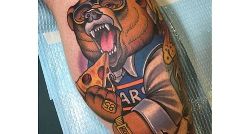 The most impressive and regrettable Chicago tattoos Chicago Bears Tattoo, California Bear Tattoos, Bear Tattoo Meaning, Bear Claw Tattoo, Grizzly Bear Tattoos, Claw Tattoo, Pizza Tattoo, Chicago Tattoo, Bear Tattoo Designs