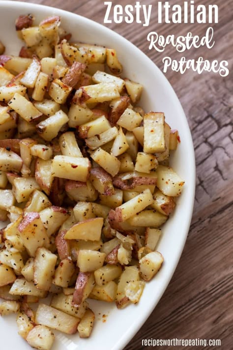 Easy Oven Roasted Potatoes Italian Red Potatoes, Italian Dressing Potatoes, Potatoes With Italian Dressing, Marinated Potatoes, Italian Seasoning Mix Recipe, Recipe With Italian Dressing, Best Oven Roasted Potatoes, Italian Roasted Potatoes, Easy Oven Roasted Potatoes