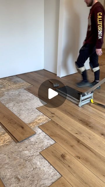 Nw Brothers Construction on Instagram: "How we cut lvp dust free #flooring #construction #remodel #lvp #laminate #hardwood #floors #fyp #lvt" Laminate Wood Flooring Installing, Oak Wood Flooring Ideas, Installing Lvp Flooring, Laying Lvp Flooring, Laminated Flooring Ideas, New Flooring Ideas Living Room, How To Lay Laminate Flooring, Floor Laminate Ideas, Laminate Wood Flooring Ideas