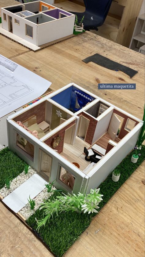 Mini Models Architecture, Miniature House Model Architecture, House Model For School Project, Maket Architecture Ideas Design, House Model Architecture, Architectural Maquette, Scale Model Architecture, Maquette Architecture, House Projects Architecture