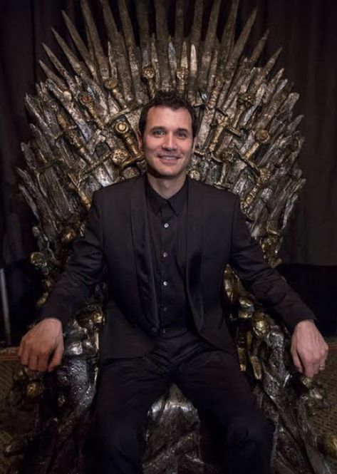 Music 🎵 composer - Ramon Djawadi Ramin Djawadi, Pablo Emilio Escobar, King On Throne, Iron Throne, Prison Break, Hbo Series, Music Composers, People Sitting, Great Films