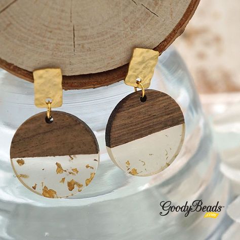 Resin Wood Earrings, Resin And Wood Earrings, Wood And Resin Earrings, Wood Resin Earrings, Diy Foil, Wood Resin Jewelry, Earring Inspiration, Wood And Resin, Resin Design