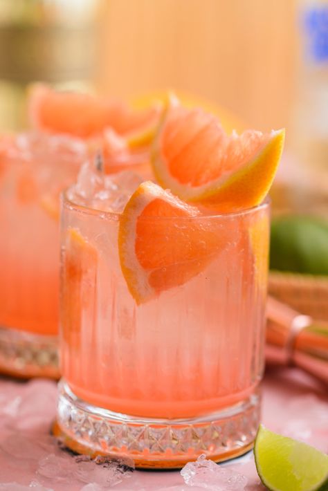 Crush Drink Recipes, Grape Crush Cocktail, Grapefruit Drinks Nonalcoholic, Crush Recipe Drinks, Grapefruit Soda Cocktail, Drinks With Grapefruit Juice, Grapefruit Crush Recipe, Grapefruit Vodka Drinks, Grapefruit Juice Cocktail