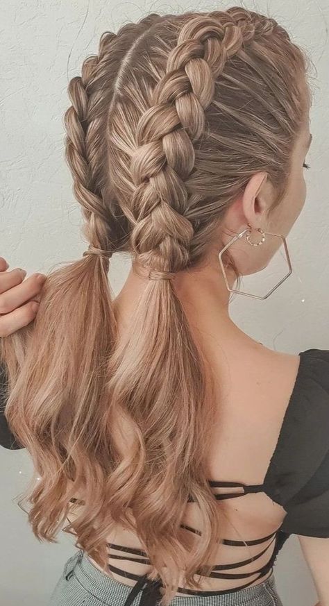 Good Hairstyles For Basketball, Curly Hairstyles For Basketball Games, Cute Hairstyles For Dance Practice, Volleyball Game Hairstyles, Cute Hairstyles For Basketball, Basketball Hairstyles For Short Hair, Gymnastics Hair For Meets, Tight Braided Hairstyles, Basketball Hairstyles Easy