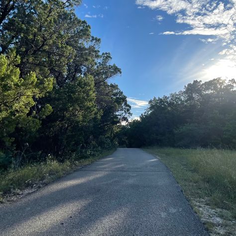 Taking in iPhone #sky #skyline #blue #bluesky #daytime #aesthetic #view Spotify Playlist Cover Photo Country, Daytime Aesthetic, Nature Spotify Playlist Cover, Sky Daytime, Clear Blue Sky Aesthetic, Blue Sunny Sky Aesthetic, Blue Cloudy Sky Aesthetic, Day And Time, Blue Sky