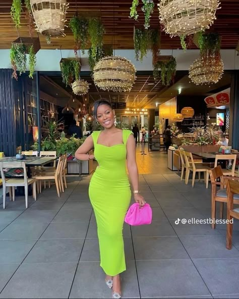 Green Dress Outfit, Lunch Outfit, Body Con Dress Outfit, African Print Dress Designs, African Inspired Clothing, Dinner Dress Classy, Cute Modest Outfits, Fashion Top Outfits, Elegant Dresses Classy