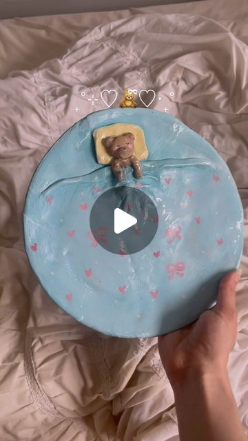 Yasmin 🧸 on Instagram: "DIY sleepy bear plate 😭🧸💤🍪" Teddy Bear Plate, Diy Teddy Bear, Clay Bear, Sleepy Bear, Clay Plates, Sleeping Bear, Bear Blanket, Plates Diy, Bear Cookies