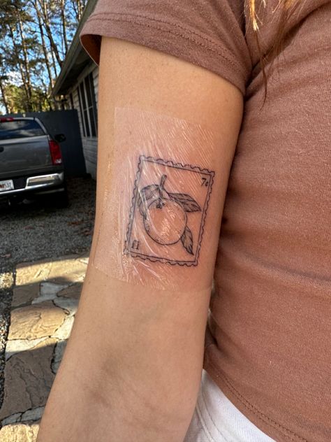 Orange County Tattoo Ideas, Mexican Stamp Tattoo, Fl Tattoo, Florida Minimalist Tattoo, Orange County Tattoo, Tangerine Tattoo Black And White, Mandarin Orange Tattoo, Matching Orange Tattoos, Orange Vine Tattoo