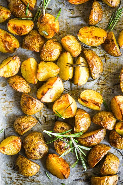 Easy Recipes For Thanksgiving, Grilled Rosemary Potatoes, Air Fryer Rosemary Roasted Potatoes, Recipes For Thanksgiving Dinner, Rosemary Red Potatoes, Crisp Potatoes, Roasted Potatoes With Rosemary, Rosemary Red Potatoes Roasted, Perfect Cheese Board