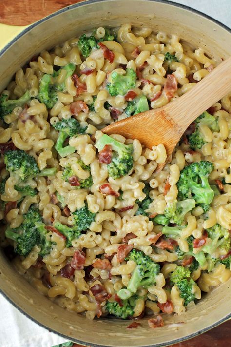 One-Pot Bacon Broccoli Mac and Cheese - Emily Bites One Pot Meals With Broccoli, Mac And Cheese Recipe With Broccoli, Broccoli Mac N Cheese, Broccoli Mac And Cheese, Chicken Broccoli Mac And Cheese, Lunch Food Ideas, One Pot Broccoli Mac And Cheese, Healthy Supper Ideas, Mac Cheese Broccoli