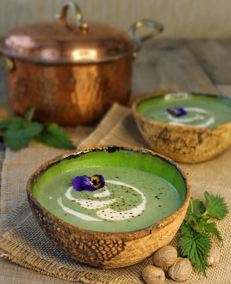 Nettle and Nutmeg Soup - Sibel's Recipe - Vegan Food & Lifestyle Blog Vegan Fantasy Food, Elvish Food, Foraged Meals, Dulse Recipes, Nutmeg Recipes, Earthy Food, Elven Food, Aesthetic Eating, Sandwich Cafe