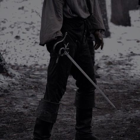 Knife Guy Aesthetic, Royal Guard Aesthetic Male, Male Assassin Aesthetic Medieval, Gothic Pirate Aesthetic, Swordsman Aesthetic, Pirate Aesthetic Male, Peter Pevensie, Medieval Aesthetic, The Crow