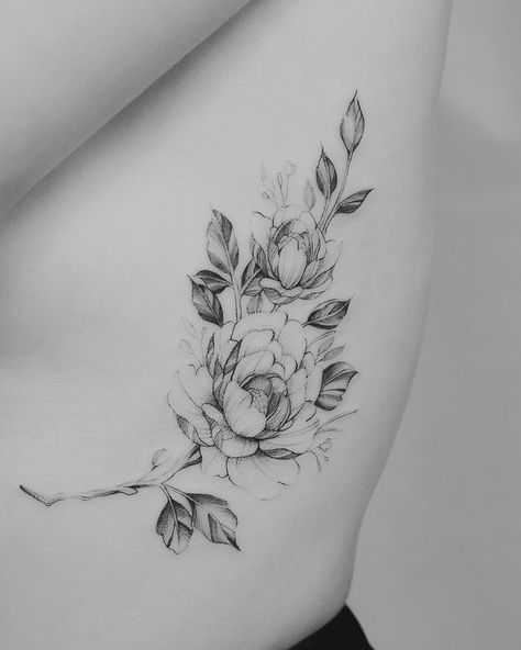 Wildflowers Tattoo, Lotusblume Tattoo, Tattoo Trend, Shape Tattoo, Flower Tattoo Sleeve, Simple Tattoo, Tattoos Designs, Rib Tattoo, Hip Tattoo