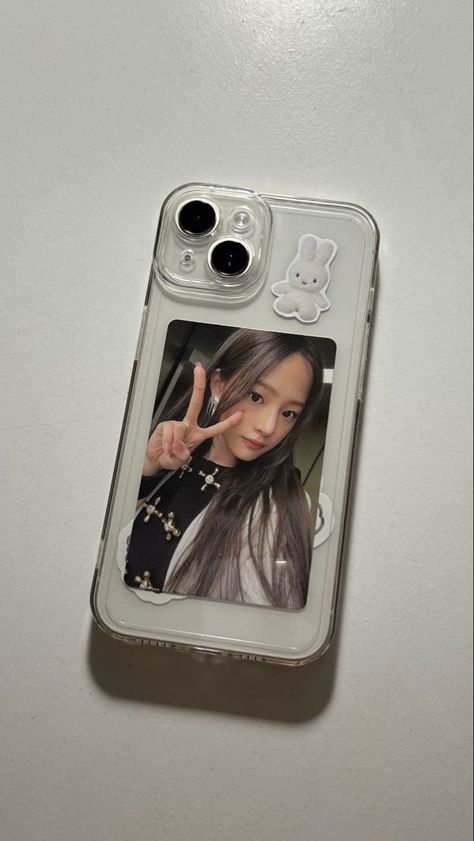 Korean Phone Cases, Clear Phone Case Design, Kpop Phone Cases, Diy Phone Case Design, Iphone Case Stickers, Pretty Phone Cases, Iphone App Design, Fascinating Facts, Aesthetic Phone Case