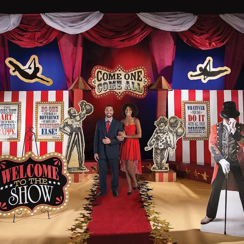 The Greatest Show Theme Party, The Greatest Showman Party Decorations, Greatest Showman Decorations, The Greatest Showman Theme, Circus Theme Party Adults, Under The Big Top Theme, Circus Costume Ideas, Adult Circus Party, Circus Costumes Women