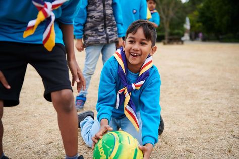 10-minute fillers - fun games to play during any extra time in Scouts | Blog | Scouts Beaver Scouts Activities, Fun Warm Up Games, Skills For Life, Parachute Games, Beaver Scouts, Scout Games, Fun Games To Play, Warm Up Games, Quick Games