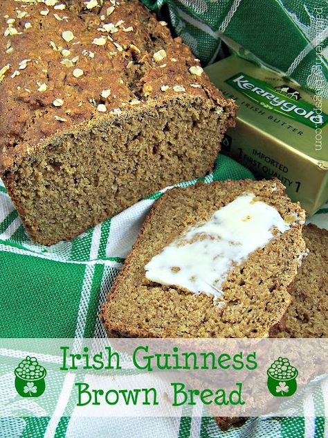 Guinness Soda Bread Irish, Guinness Brown Bread, Irish Brown Bread Recipe, Guinness Recipes, Irish Brown Bread, Brown Bread Recipe, Irish Dinner, Irish Foods, Irish Bread