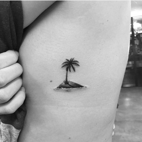 Small Palm Tree Tattoo, Tree Tattoo Side, Tattoo Side, Oak Tree Tattoo, Island Tattoo, Small Palm Trees, Tree Tattoo Designs, Palm Tree Tattoo, Bff Tattoos