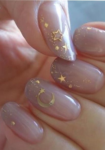 Gold Nail Art Designs, Heavenly Nails, Easy Nail Designs Summer, Color For Nails, Gold Nail Polish, Pointy Nails, Gold Nail Art, Stiletto Nail Art, Art Designs Ideas