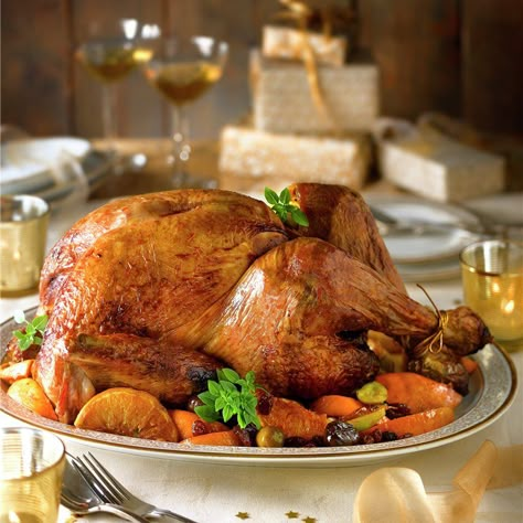 Pavo asado de Navidad Thanksgiving Recipes Side Dishes, Turkey Dishes, Caribbean Recipes, Thanksgiving Side Dishes, Poultry Recipes, Thanksgiving Recipes, Christmas Food, Holiday Recipes, Main Dishes