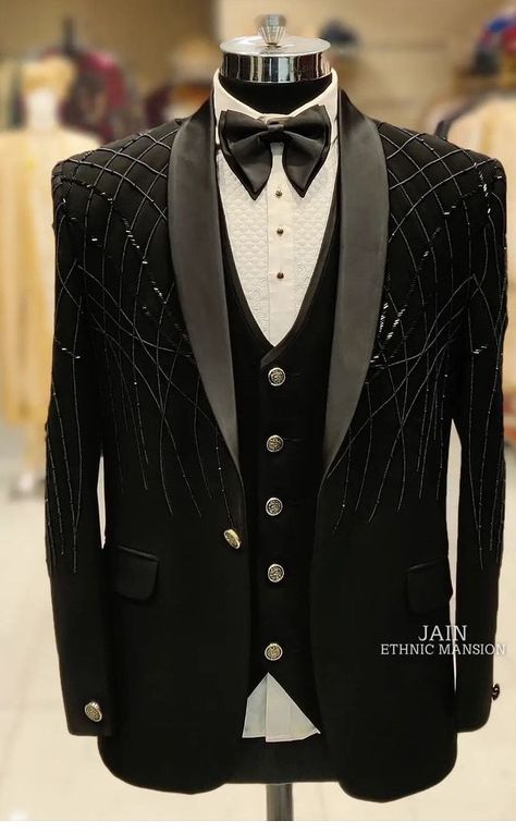 Men Royal Tuxedo https://youtu.be/gahLGI2wrpg Groom Coat Suits, Wedding Blazers For Men Groom Attire, Suite For Men Wedding, Indian Wedding Suits Men Receptions, Best Wedding Suits For Men Indian, Marriage Suits For Men, Embroidery Suits Design Men, Fashion Outfits Europe, Jodhpuri Suits For Men Wedding Royal