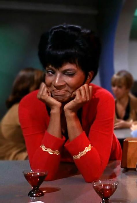 Alien Nation, Nichelle Nichols, Deep Space Nine, Star Trek Tv, Star Trek Original Series, Star Trek Images, Star Trek Characters, Star Trek Original, Starship Enterprise