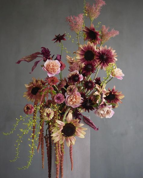 Floral Design Classes, Fall Flower Arrangements, Floral Arranging, Fall Florals, Fall Flower, Floral Studio, Floral Photo, Flower Inspiration, Flowers Arrangements