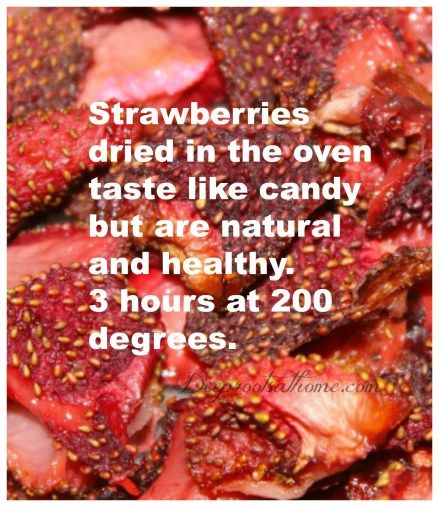 Oven-Dried Strawberries Delicious To The Moon and Back Oven Dried Strawberries, Rich Food, Snack Healthy, Low Salt, Food Vegetarian, Dehydrated Food, Nutrient Rich Foods, Dried Strawberries, Locally Grown