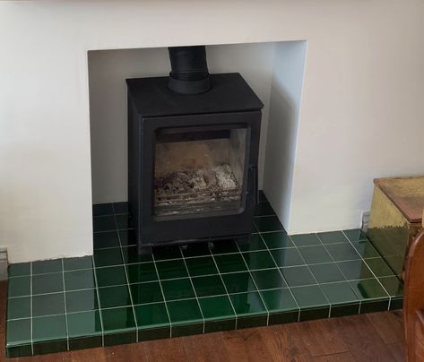 Green Hearth Tiles, Tiled Fireplace Hearth, Fireplace Hearth Tile, Green Fireplace Tile, Tiled Hearth, Fireplace Hearths, Victorian Fireplace Tiles, Fireplace Hearth Tiles, Dark Green Tile