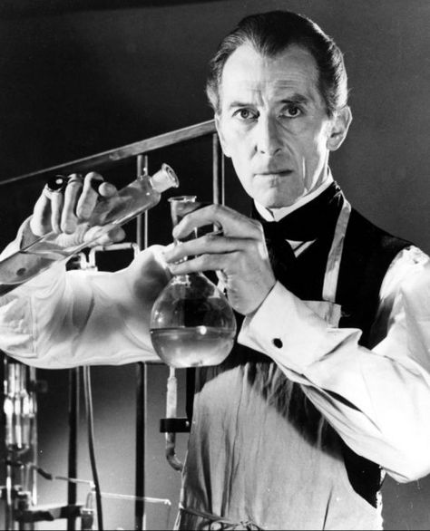 Peter Cushing as Dr. Frankenstein in the Hammer Horror films production. A nice alternative to the typical "labcoat mad scientist" Hammer Horror Films, Dr Frankenstein, Hammer Horror, Peter Cushing, Hammer Films, Film Horror, Famous Monsters, Horror Monsters, Classic Horror Movies