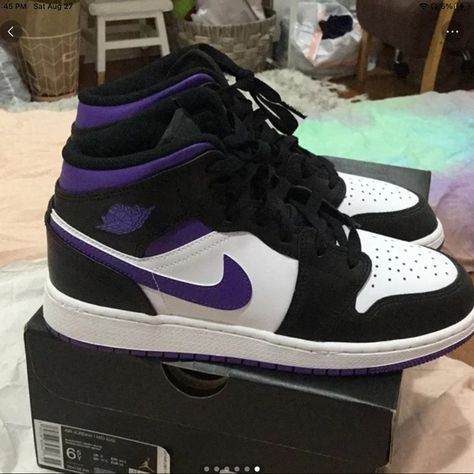 Air Jordan 1 mid Purple Air Jordan 1 Mid Purple, Jordan 1 Mid Purple, Black And White Jordans, Cute Jordans, Nike Shoes Women Fashion, Jordan 1 Black, Purple Fits, Black Jordans, Nike Jordan Retro