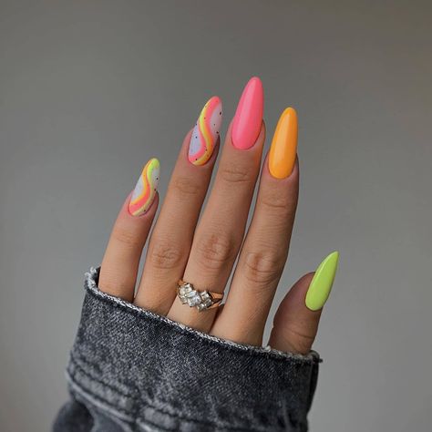 Over 100 Bright Summer Nail Art Designs That Will Be So Trendy - Rose idea Yellow Nails Design, July Nails, Yellow Nails, Nail Designs Spring, Chic Nails, Nail Polishes, Cute Acrylic Nails, Perfect Nails, Nails Design